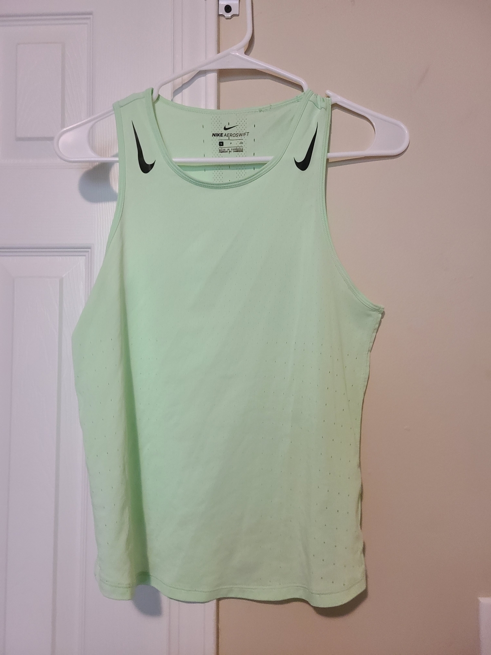 Nike Aeroswift Tank Top Small